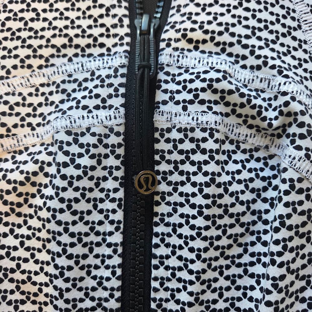 Lululemon Define Jacket Monochromic White / Black size 4 Stretchy Fitted Zip-up - Picture 10 of 11